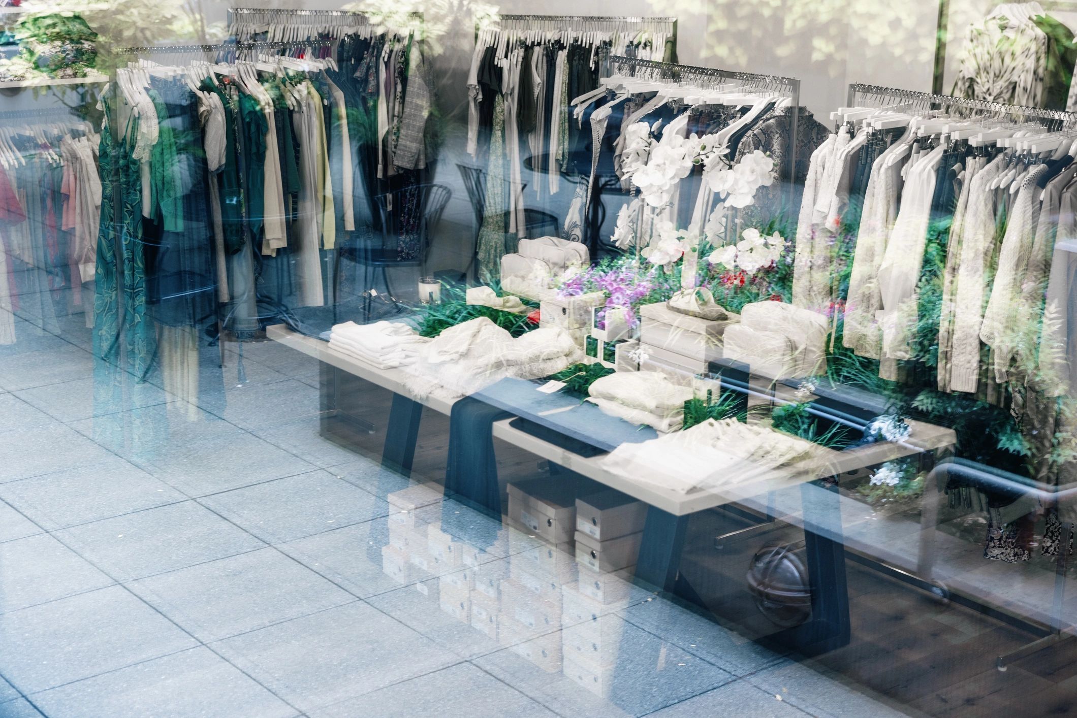 Custom Mirrors for Retail